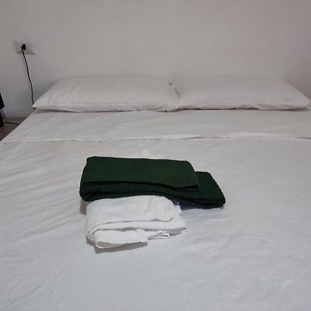 Rooms For Rent 67 Sassari Luaran gambar