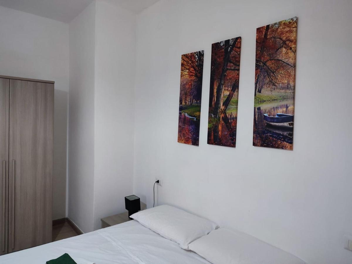 Rooms For Rent 67 Sassari Luaran gambar